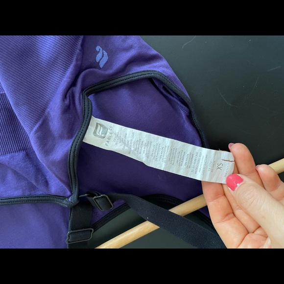Fabletics Sports Bra - Picture 3 of 5